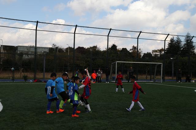 土媒：穆帅致电C罗，询问他是否有意来费内巴切